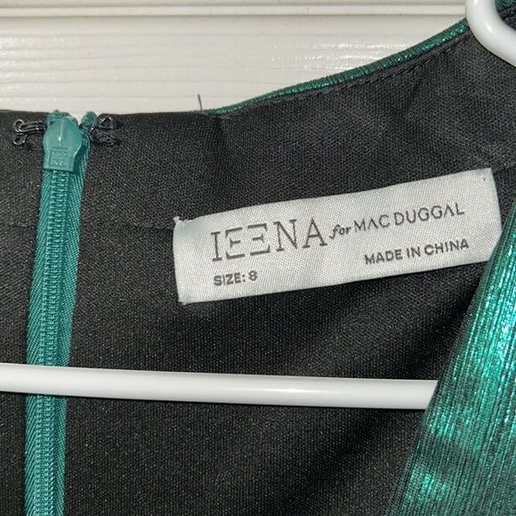 Mac Duggal Green Deep V-neckline Metallic Maxi Dress/Gown(Size 8) - Picture 9 of 11